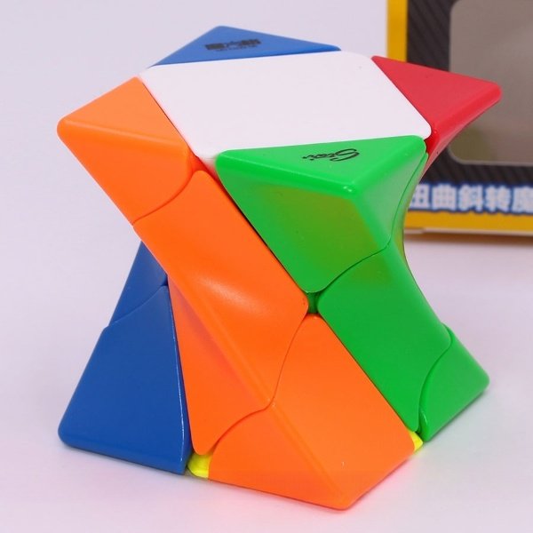 mcubes-india-qiyi-twisty-skewb-lite-cube-image-1