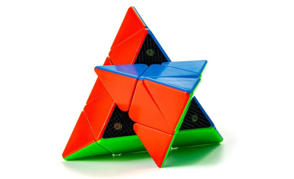 QiYi MP Pyraminx Magnetic Stickerless Bright 3